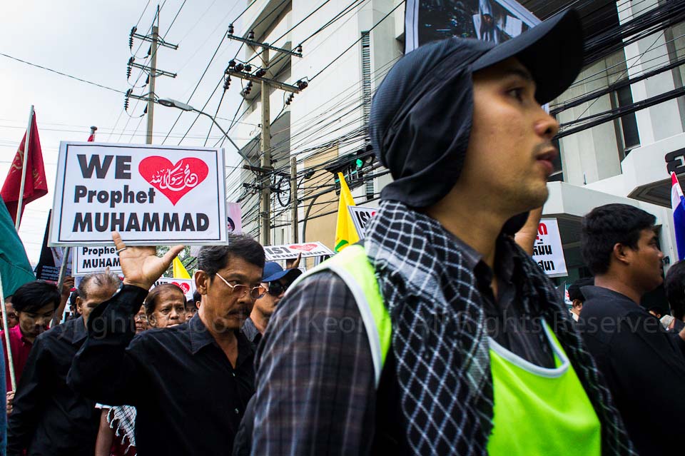 Demo / Protest on Innocence of Muslims Video @ USA Embassy, Bangkok, Thailand