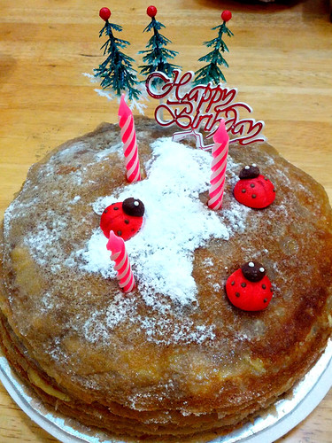Birthday Presents - Cake by Hui Hui