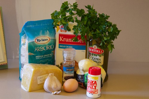 Ingredients for braciole di riso