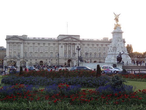 Buckingham Palace With Flowers