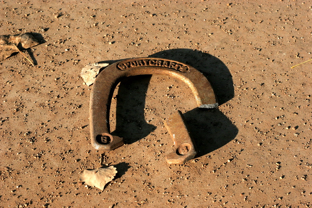 broken horseshoe