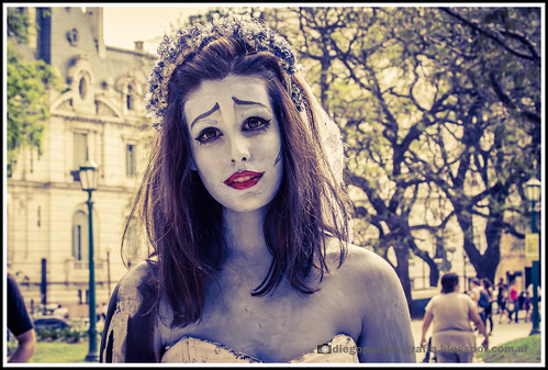 Zombiewalk 2012 - Novia Zombie by diegol72
