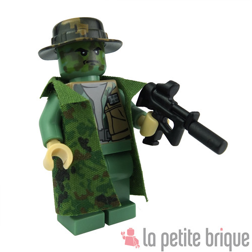 Lego Custom Minifig Soldier with printed boonie by La Petite Brique