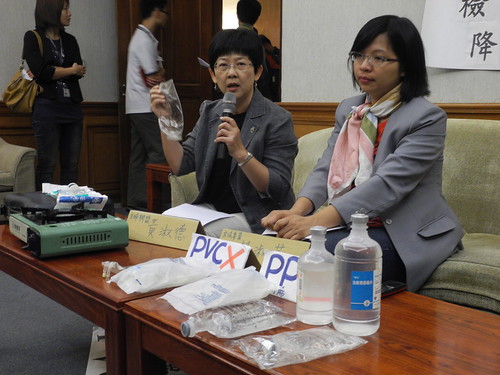 塑化劑陰影並未遠離台灣，環團爆料PVC醫療器材，正在對患者製造二度傷害。