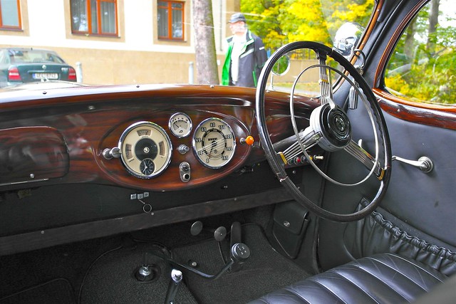 ХрПГЧ #287: Немного Праги, а также автомобиль 1939 г. SAM_1905