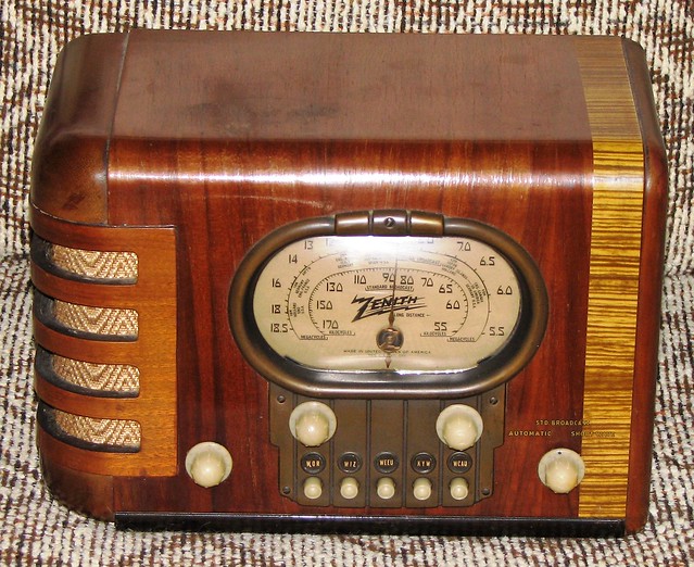 Vintage Table Radios 43
