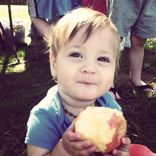 Baby-Led Weaning - Apples!