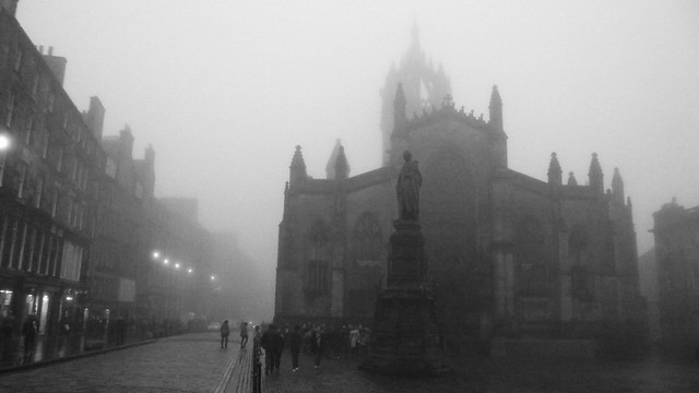 Edinburgh, autumn mist 02