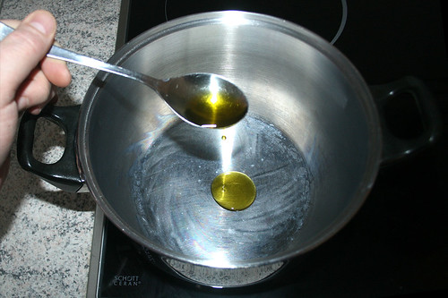 17 - Öl erhitzen / Heat up oil