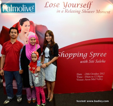 Gambar Siti Saleha Di Majlis Lucky Winner Shopping Spree