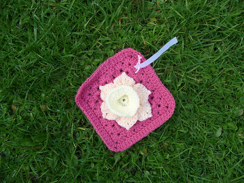 Daffodil Square - pattern by Luna Thank you!