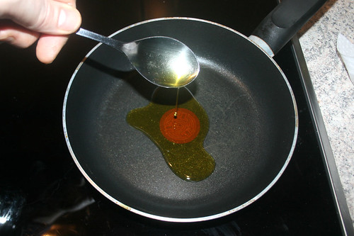 40 - Garnelen-Gemüse-Topf / Prawn vegetable stew - Öl erhitzen / Heat up oil