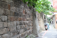 大同分局外圍圍牆 為日人拆卸台北城圍牆再利用的產物