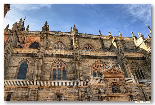 Vista lateral da catedral de Astorga by VRfoto