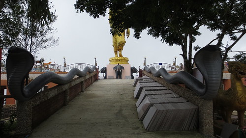 今日のサムイ島 10月22日 中央の山へジャングルツアー（Wat Thi phang korn)