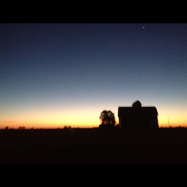 Be Still. #morning #instamuse #sunrise #prairie