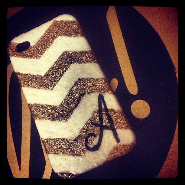 Absolutely in love with the results of my impromptu #iphone case #diy project! #monogram #glitter #chevron #gold