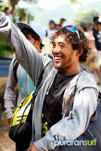 Jefferson Dela Torre from Majestic Puraran Surfing Cup 2012