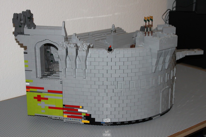 LEGO castle wall technique - Helm's - All About Bricks
