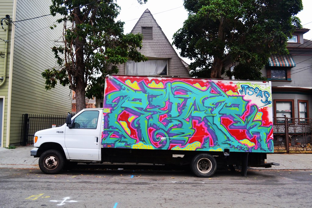 ROAR, Street Art, Graffiti, Oakland, truck, 7 seas, CBS,