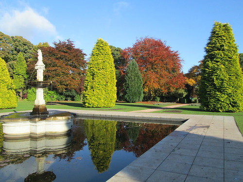 Beveridge Park fountain & trees 1
