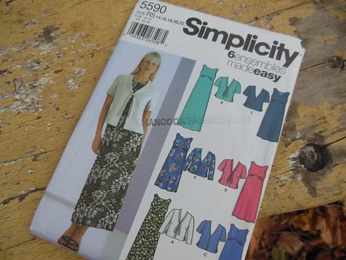 Simplicity 5590 by becky b.'s sew & tell