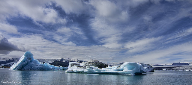 icebergs melting