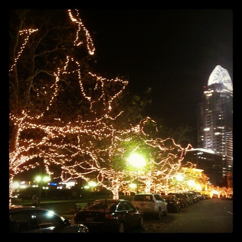 One more photo of the lights at Lytle Park @DowntownCincy! #SoPretty