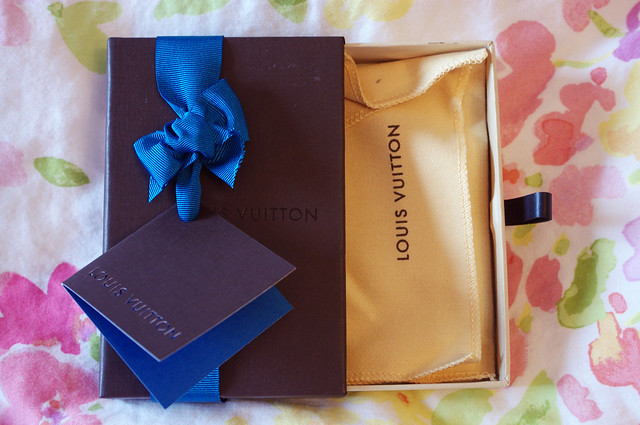 Louis Vuitton Ribbon Idea 