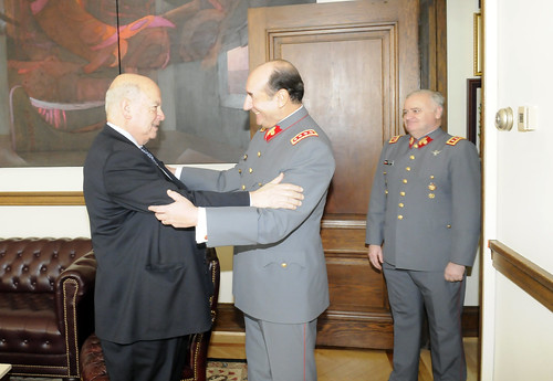 Secretary General of the OAS Receives Commander in Chief of the Chilean Army