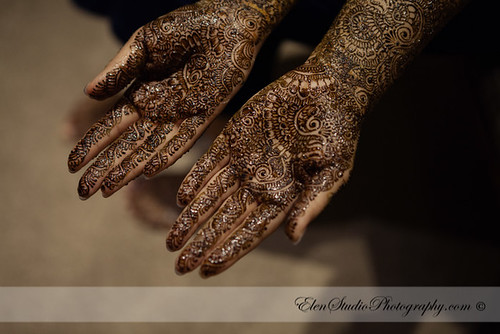 Indian-wedding-photographer-Henna-night-V&A-Elen-Studio-Photograhy-001