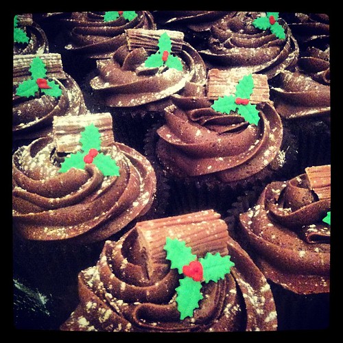 Chocolate log Xmas cupcakes
