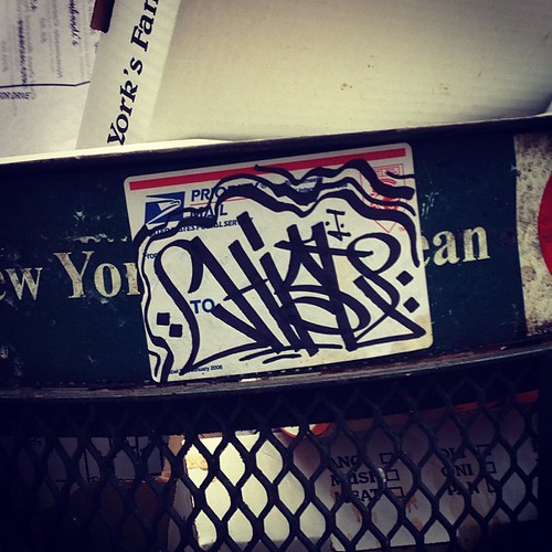 #chiste #nyc #graffiti #sticker by sabeth718
