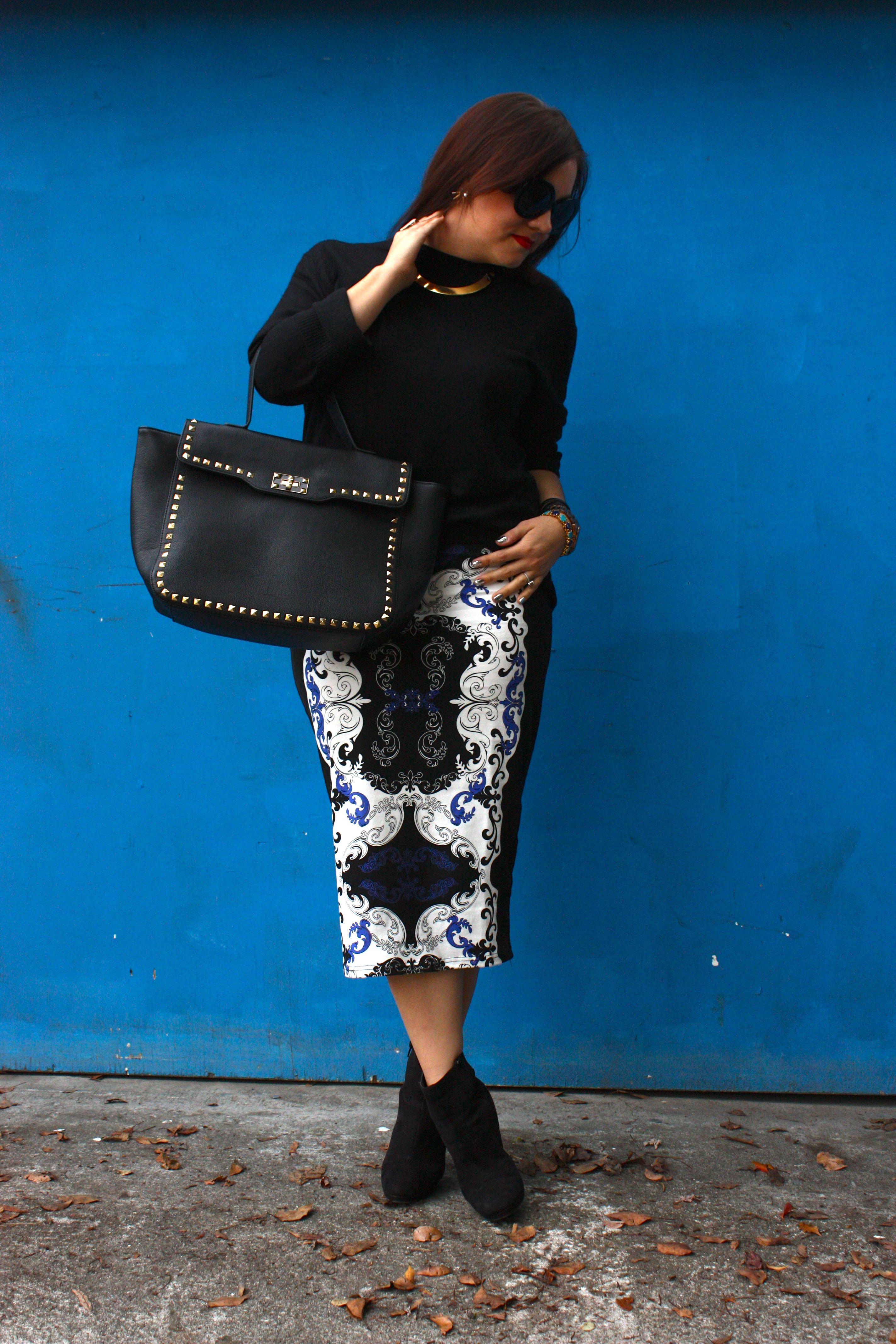 black white and blue mirrored pencil skirt with studded sweater and tote4