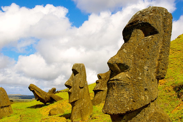 moai in easter island