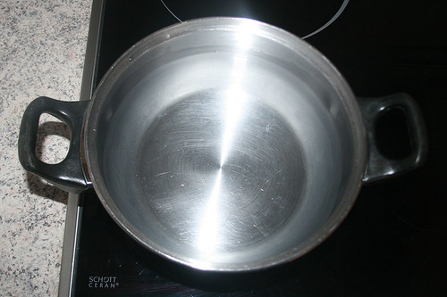10 - Wasser zum kochen bringen / Bring water to the boil