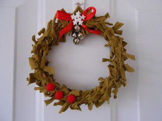 Embroidery Hoop Wreath (4)