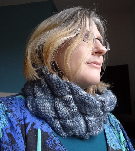 Infinity Cowl in Grey 04
