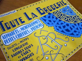 Toute La Broderie lettering and alphabet book