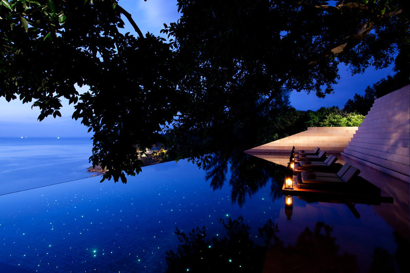 27  Infinity Pool's amazing night view (2).jpg