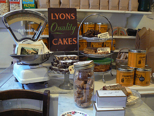 Lyons Quality Cakes.jpg