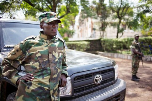 Sultani Makenga, the military commander of the M23 rebel organization, traveled to Uganda to meet regional leaders in order to settle the conflict in the eastern Democratic Republic of Congo. The rebels have taken Goma in North Kivu. by Pan-African News Wire File Photos