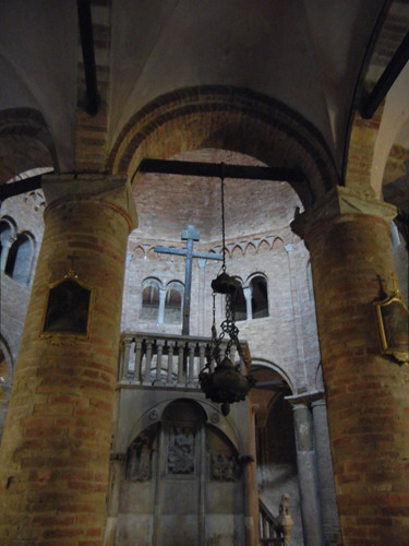 DSCN4879 _ Basilica Santuario Santo Stefano, Bologna, 18 October
