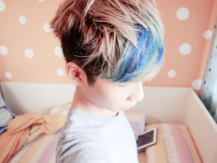 typicalben blue purple highlight hair
