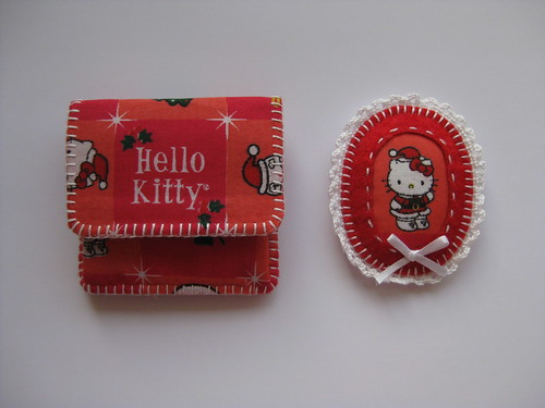Hello Kitty Coin Pouch & Brooch by ONE by one