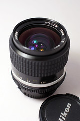 Nikon AIS 28f2