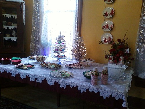 cookie table