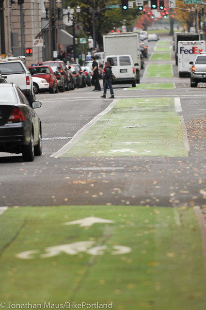 Green bike lanes Stark and Oak-12
