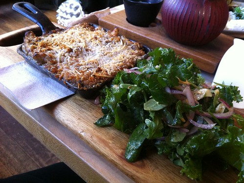 Truffle mac and cheese with green salad