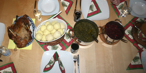 Gans mit Rotkohl, Grünkohl & Klößen / Duck with red & green cabbage & dumplings